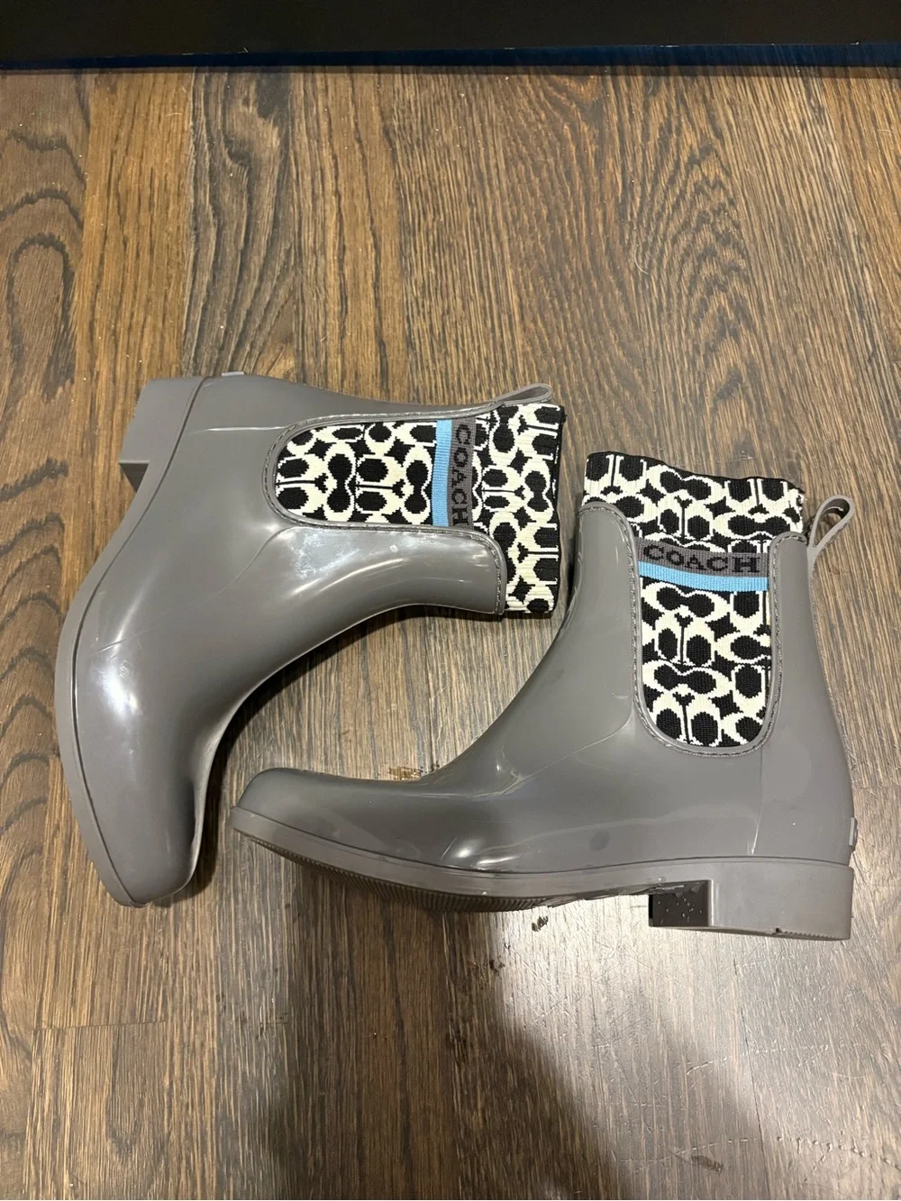 Coach Gray rubber Rivington logo Rain Boot with Signature Elastic Panel AS IS 5
